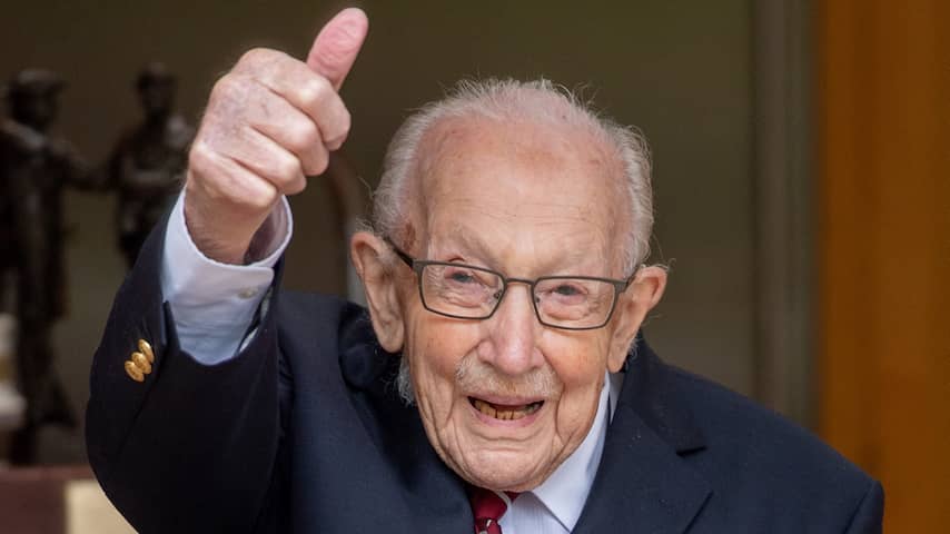 Britse nationale held begraven: dit was 'Captain Tom'