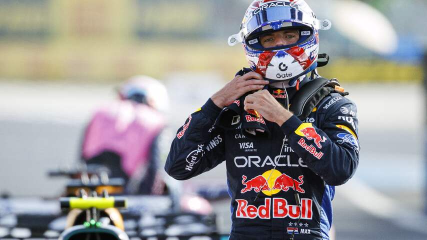 Foto bij Verstappen baalt van kapotte Red Bull op Monza: 'Gaat bijna elk weekend wat mis'