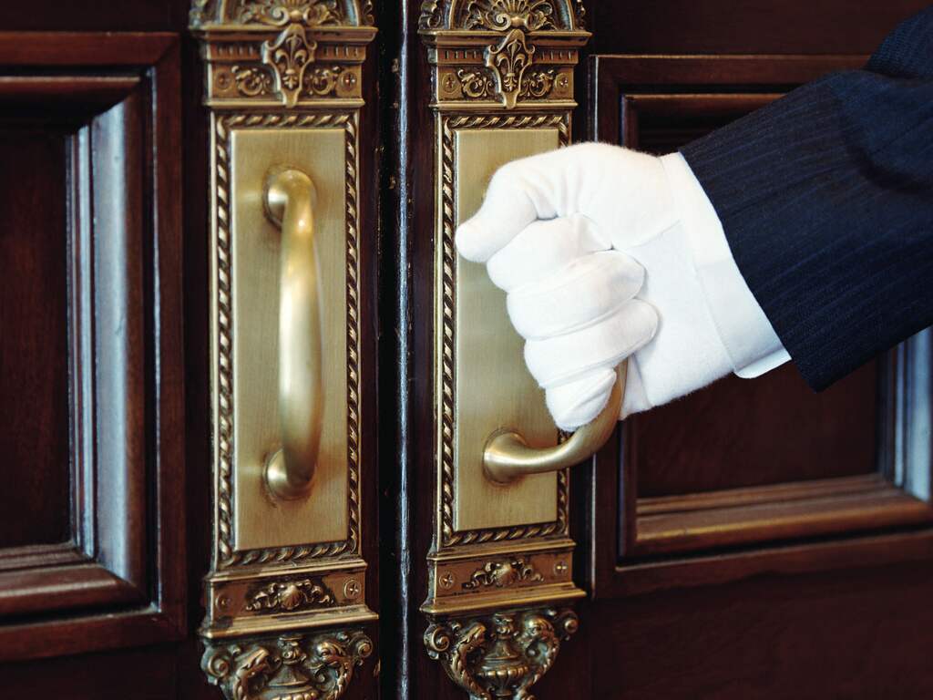 Na 20 jaar weer iemand van adel erkend: AOW'er uit Apeldoorn blijkt jonkheer