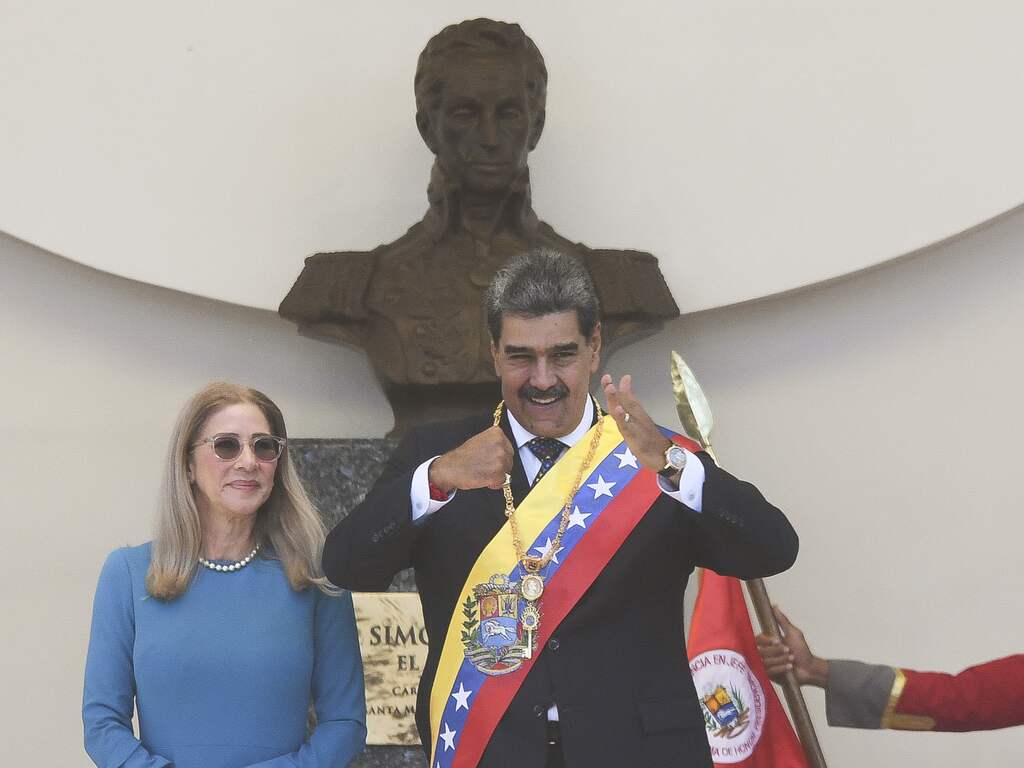 Venezuela straft Nederland wegens 'vijandige reactie', minister Veldkamp reageert