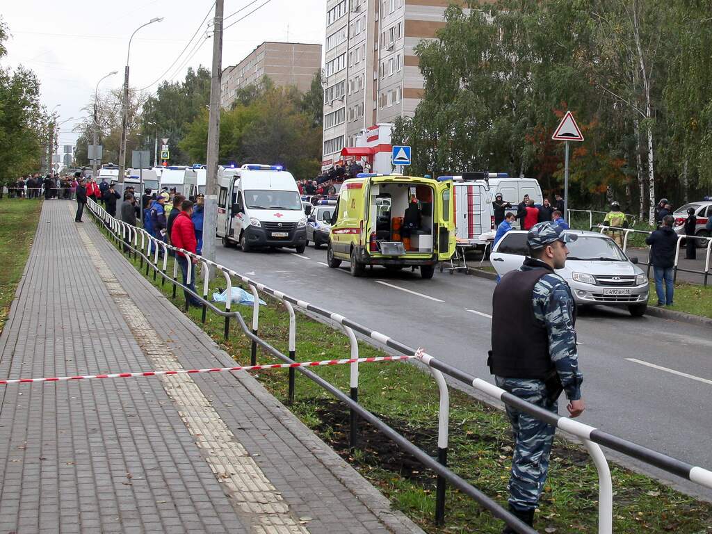 Doden bij schietpartij Russische school