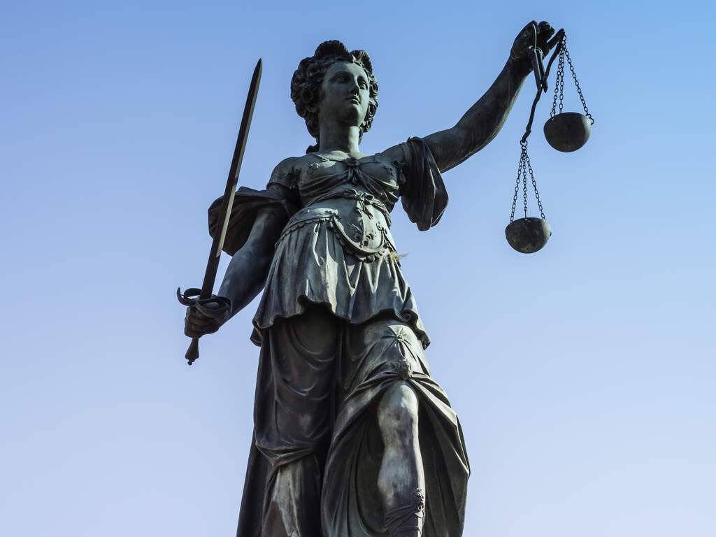 OM eist 19,5 jaar cel tegen vrouw voor moordcomplot tegen haar man in Oud Ade