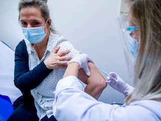 RIVM: 'De door ons voorbereide strategie past niet goed bij eerste vaccin'