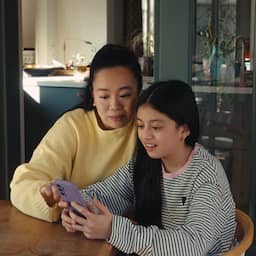Ouders krijgen hulp van app om kind wegwijs te maken met eerste telefoon
