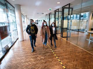 Maatregelen voor winkels, onderwijs en sport versoepeld, horeca blijft gesloten