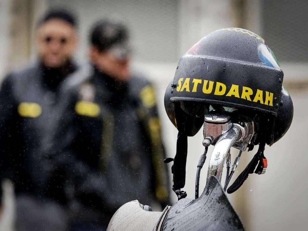 Tien leden van verboden motorclub Satudarah aangehouden bij inval in Tilburg