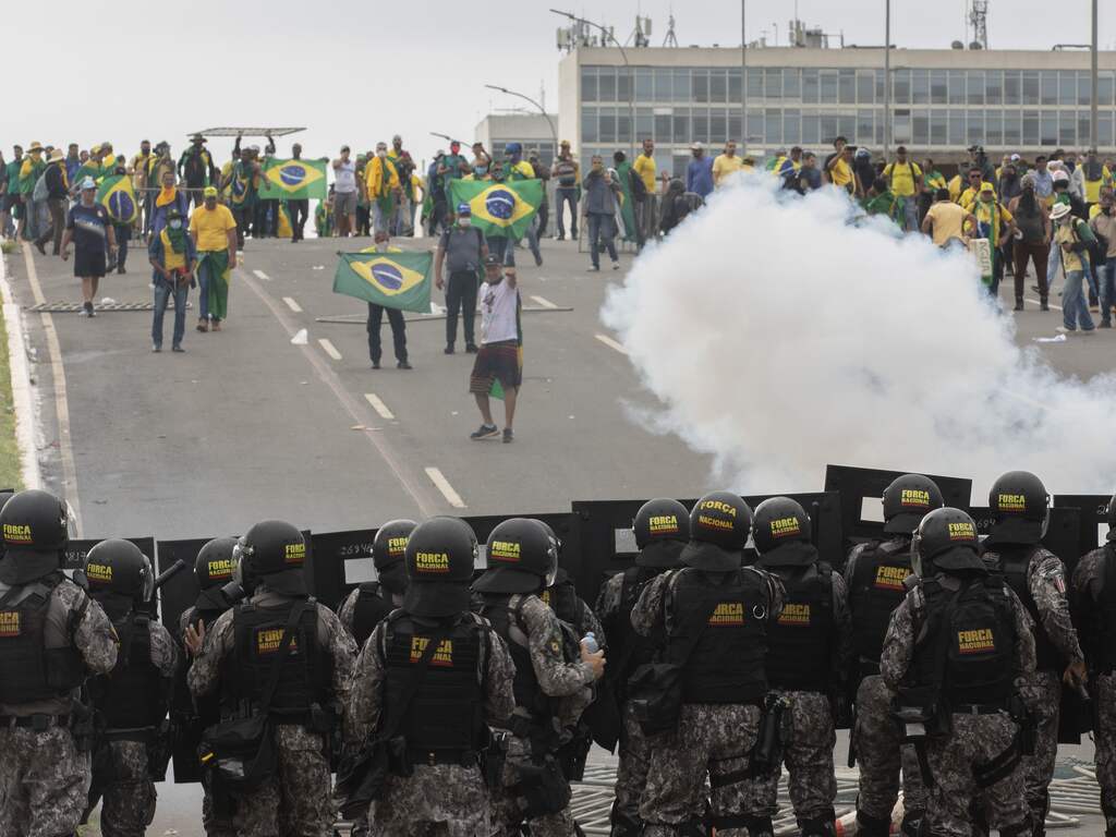 Partij van Bolsonaro zet bij bestorming betrokken leden per direct uit partij