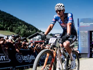 Van der Poel blij met rentree op mountainbike: 'Maar heb wat geluk nodig op WK'