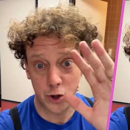 Video | Jochem Myjer verrast met treffende imitatie van Sinterklaas