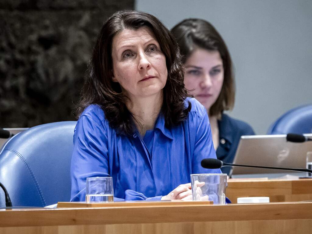 Eerste Kamerfractie PvdD keert zich wegens defensiestandpunt tegen Ouwehand