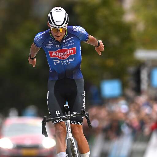 Illustratie bij: Mathieu van der Poel doet ook zichzelf versteld staan: 'Weet niet wat me bezielde'