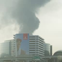 Live | Vliegverkeer luchthaven Dubai tijdelijk stilgelegd, brand gemeld