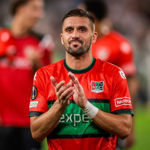 Illustratie bij: Tadic maakt rentree bij Servië en speelt meteen twee keer tegen Oranje