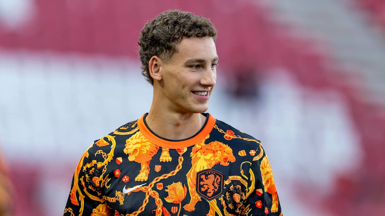 Foto bij Live Nations League | Gravenberch op bank bij Oranje, basisdebuut Van Bommel