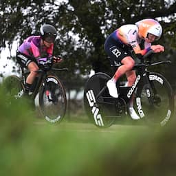 Tour-teams gewaarschuwd voor controle: vrees voor gesjoemel met borstomvang