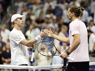 Van de Zandschulp buigt in kwartfinales US Open voor titelfavoriet Zverev