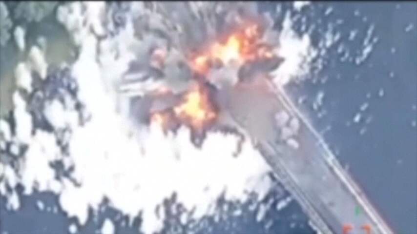 Oekraïne deelt beelden van vernietiging belangrijke Russische brug