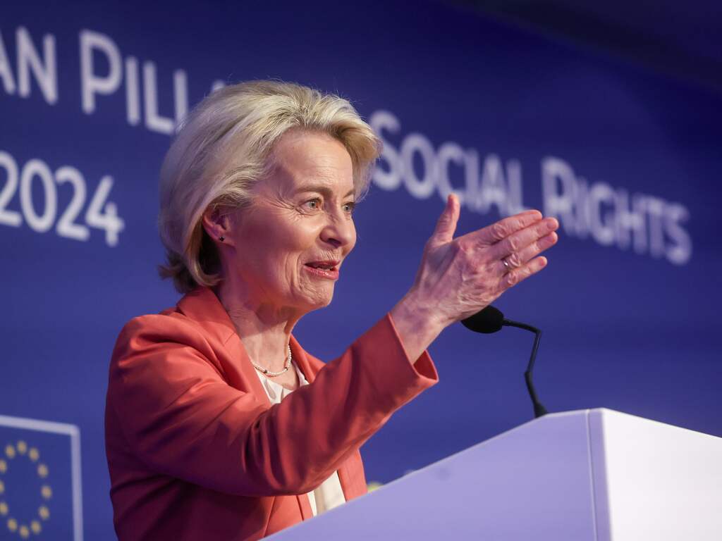 EU-gezant 'die liefst alleen Duits praat' stopt nog voor start met nieuwe functie