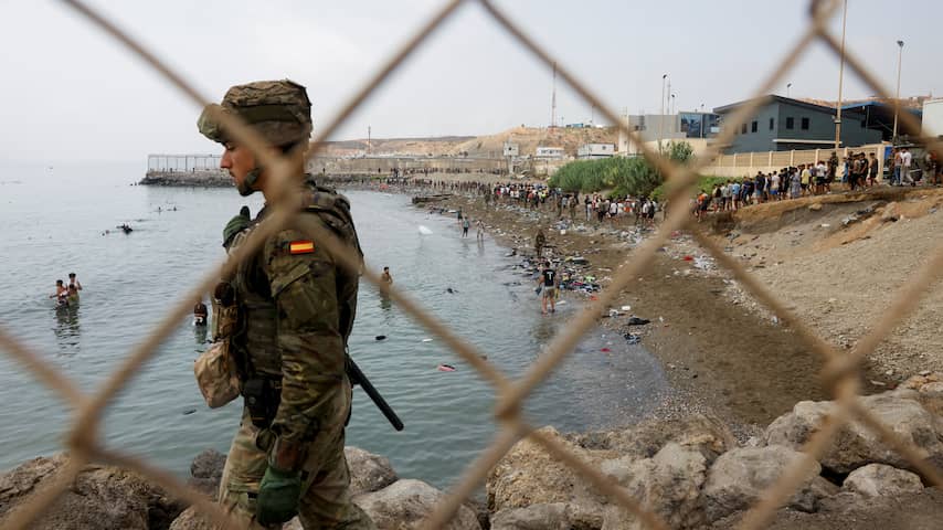 Volgens Spanje zijn 25.000 migranten terug in Marokko na bestorming Ceuta