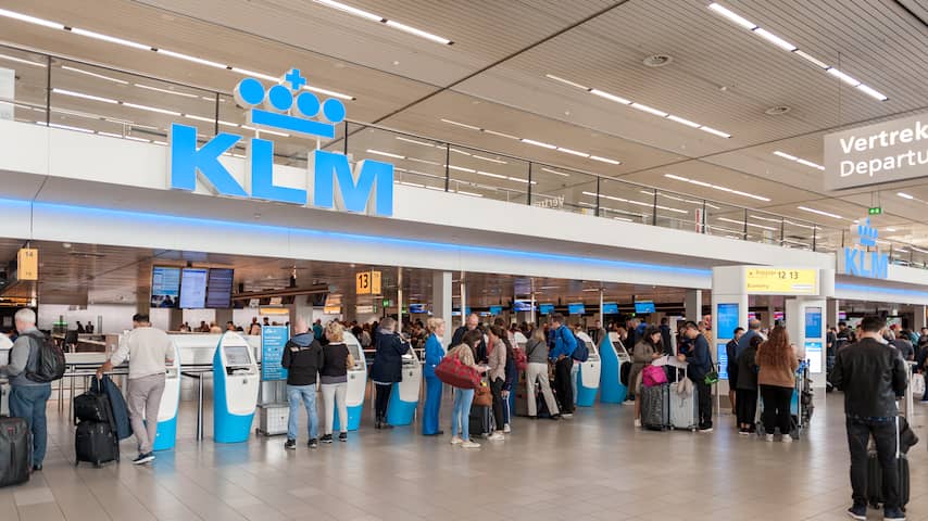 KLM past catering aan op Europese vluchten: gratis broodje kaas verdwijnt