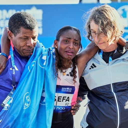Illustratie bij: Assefa liep met gescheurde achillespees naar toptijd en zege bij marathon Berlijn