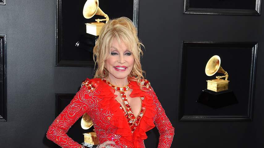 Foto bij Dolly Parton hield ernst van ziekte ook voor familie verborgen
