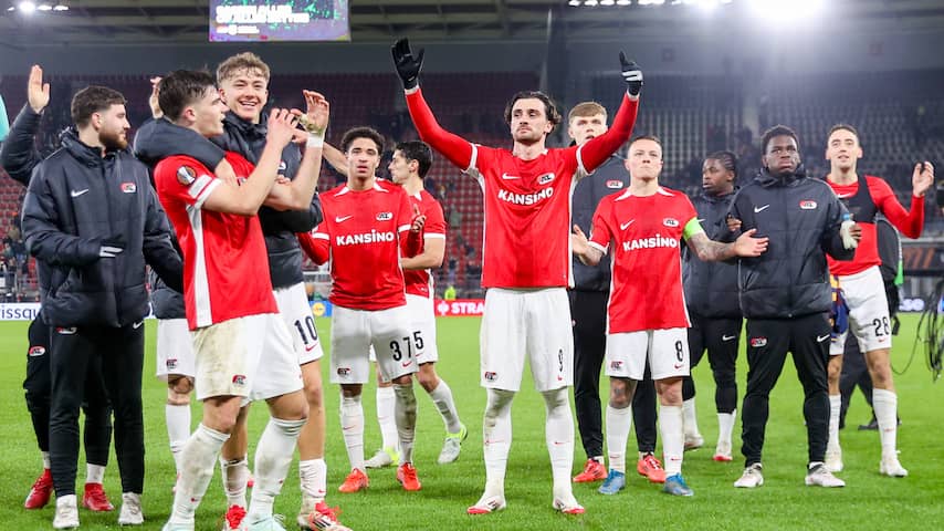 AZ boekt fraaie zege op AS Roma en bereikt knock-outfase Europa League ...