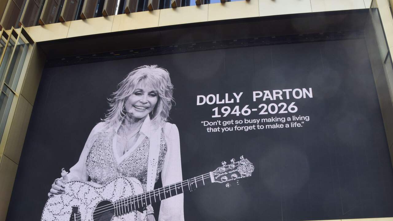 Foto bij Manager Dolly Parton wil contactverbod voor neef zangeres in ruzie over erfenis