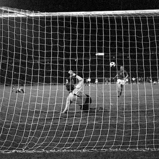 Illustratie bij: Oranje speelt in stadion van beroemdste penalty ooit: 'Was ongelooflijk moedig'