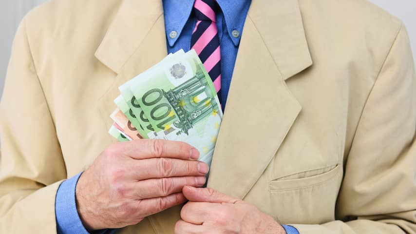 Belastingdienst haalt 139 miljoen euro aan verborgen geld op