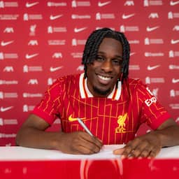 Arne Slot haalt Oranje-international Frimpong voor 35 miljoen euro naar Liverpool