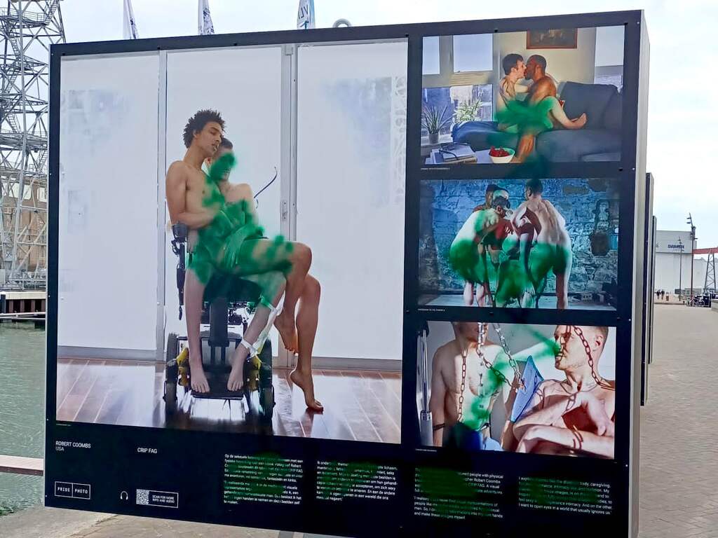 Pridetentoonstelling vroegtijdig weg uit Almere na bekladdingen