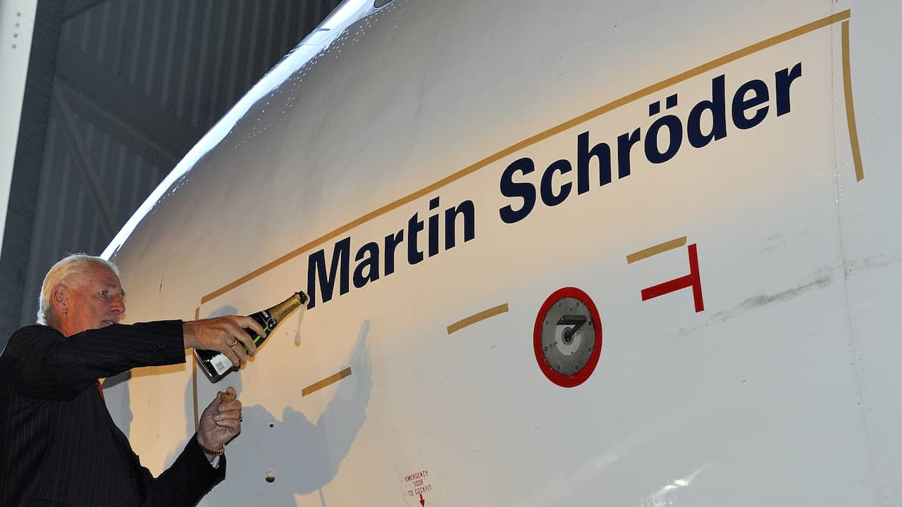 Martinair-oprichter en 'Nederlandse luchtvaartpionier' Martin Schröder ...