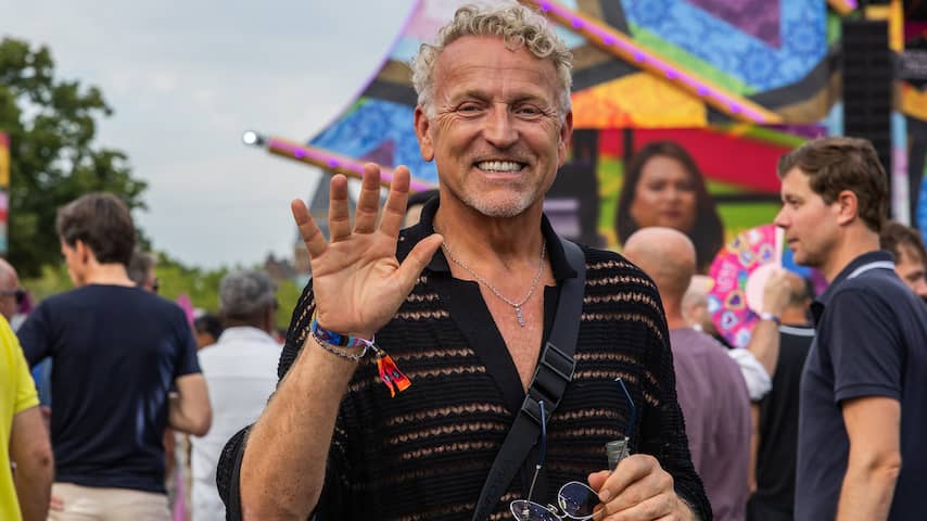 Gordon beëdigd als trouwambtenaar