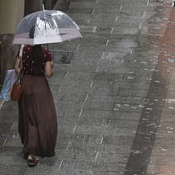 Regen legt openbaar leven stil in Oost-Spanje, vrees voor nieuwe overstromingen
