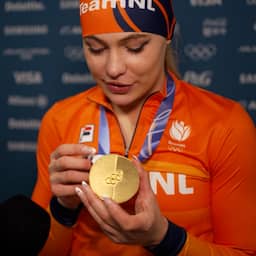 Video | Nu al een deuk in gouden plak Leerdam: 'Sprong zo hard dat hij er afviel'