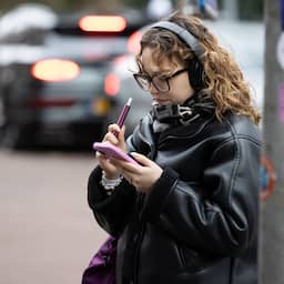 Veel jongeren 's nachts wakker om te vapen: 'Nieuwe verslaafde generatie'