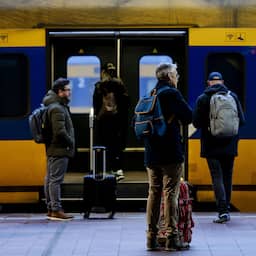 Treinverkeer ten zuiden van Rotterdam nog steeds ontregeld na stroomstoring