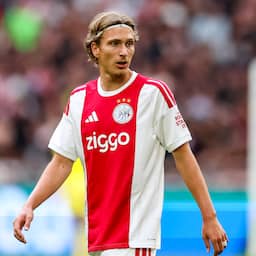 Ajax-aanvaller Mika Godts wordt begeerd door Champions League-winnaar PSG
