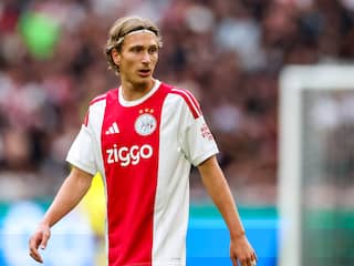 Ajax-aanvaller Mika Godts wordt begeerd door Champions League-winnaar PSG