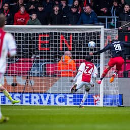 live-eredivisie-ajax-geeft-0-2-voorsprong-weg-straks-psv-feyenoord.jpg
