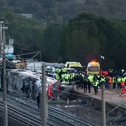 Spanje in nationale rouw, treinwrak en omgeving belemmeren reddingsoperatie