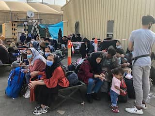 Dit maakt het voor Nederlanders moeilijk om het evacuatievliegtuig te bereiken