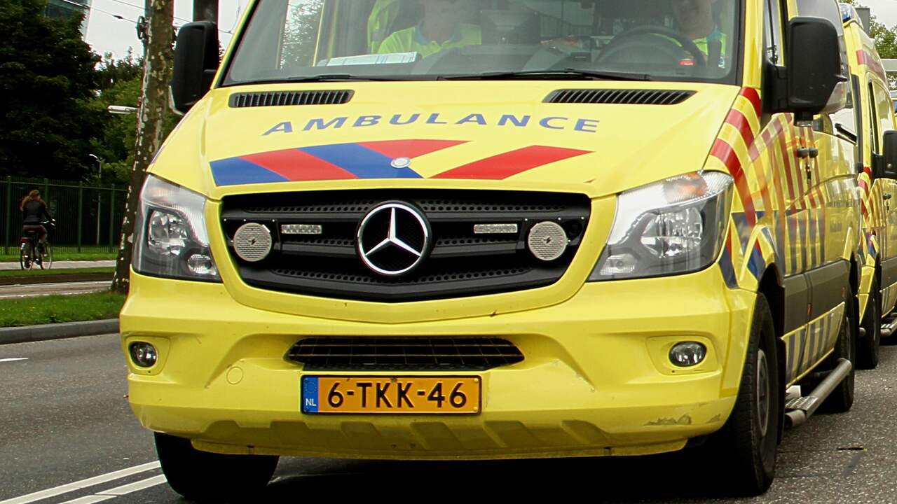 Automobilist gewond na botsing Meliskerke