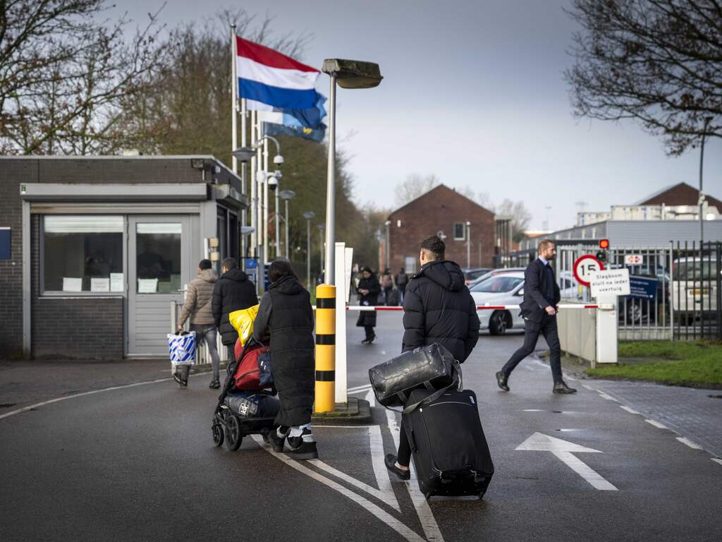 Aanmeldcentrum Ter Apel weer veel te vol: COA betaalt al 90.000 euro aan boete