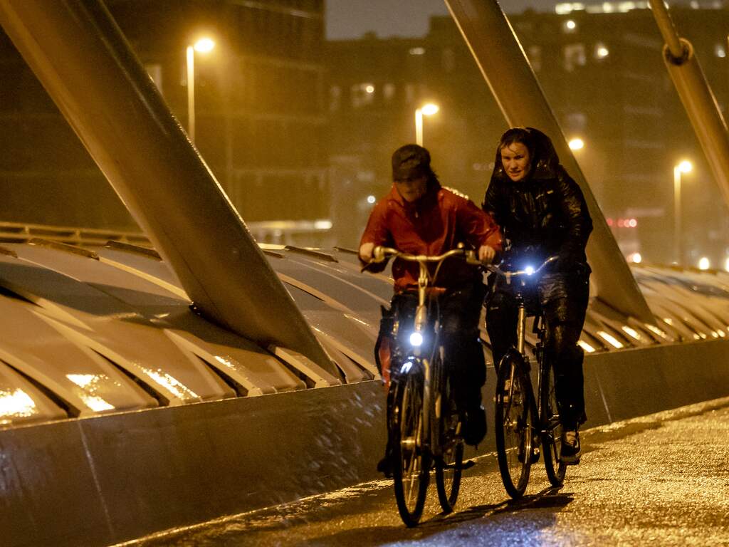 Weerbericht | Uitschieters storm Éowyn raken Nederland met forse windstoten