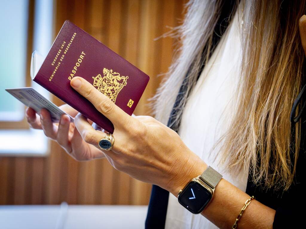 Paspoort en ID-kaart aangepast voor slechtzienden, ook meer beveiliging