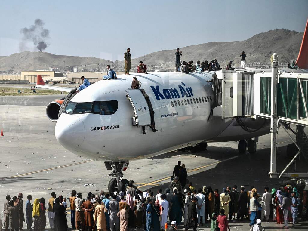 Evacuaties op vliegveld Kaboel, augustus 2021