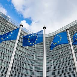 Nederland en vijf andere landen willen flink snoeien in EU-begroting