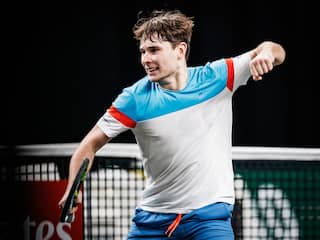 Talent Röttgering plaatst zich voor het eerst voor ATP-toernooi buiten Nederland